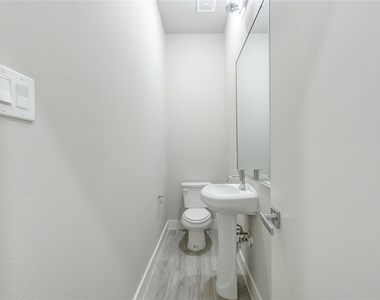 4536 Sunflower Street - Photo Thumbnail 14