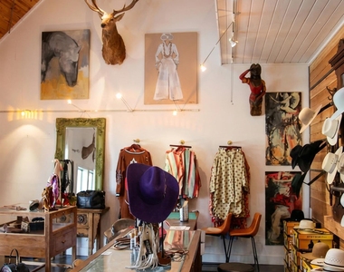453 N Washington Street - Photo Thumbnail 3