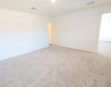21302 Newberry Grove Lane - Photo Thumbnail 12