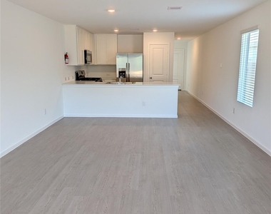 21302 Newberry Grove Lane - Photo Thumbnail 6