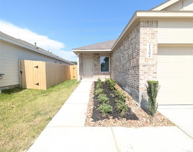 21302 Newberry Grove Lane - Photo Thumbnail 2