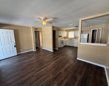 5225 Avenue R 1/2 - Photo Thumbnail 1