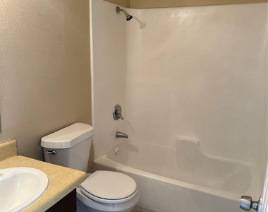 5225 Avenue R 1/2 - Photo Thumbnail 15
