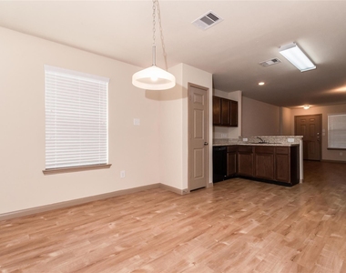 5722 Long Arbor Drive - Photo Thumbnail 2