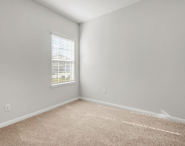 6429 Winter Elm Street - Photo Thumbnail 5