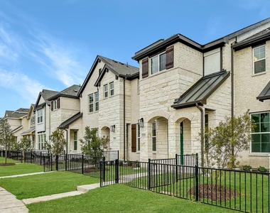 2907 Parks Mccoy Lane - Photo Thumbnail 3