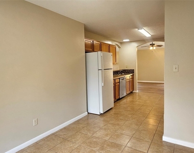 10538 Twin Circles Drive - Photo Thumbnail 14