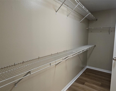 10538 Twin Circles Drive - Photo Thumbnail 21