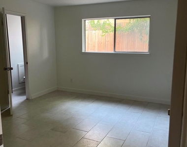 4207 Comanche Street - Photo Thumbnail 6