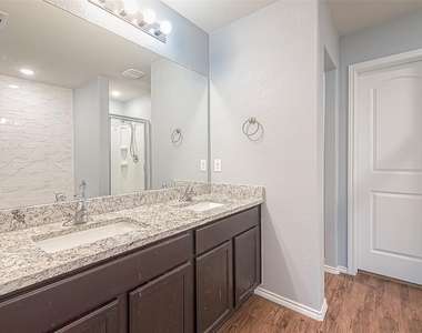 14015 Lake Crescent Drive - Photo Thumbnail 31