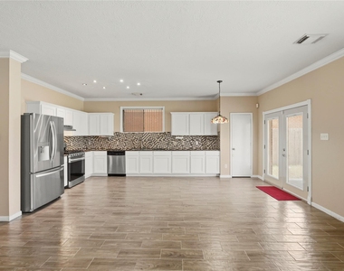 15106 Turphin Way - Photo Thumbnail 7