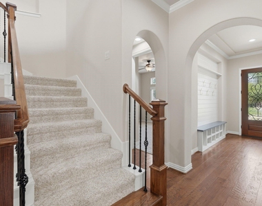 126 E Cove View Trail - Photo Thumbnail 3