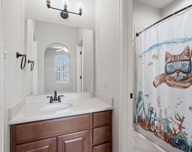 126 E Cove View Trail - Photo Thumbnail 32