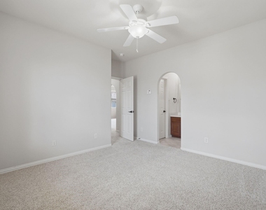 126 E Cove View Trail - Photo Thumbnail 31