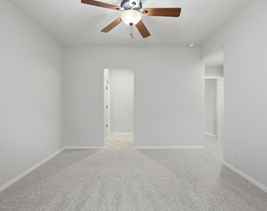 126 E Cove View Trail - Photo Thumbnail 29