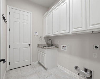 126 E Cove View Trail - Photo Thumbnail 22