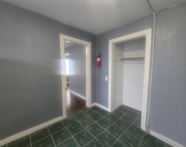 4902 Fm 1765 - Photo Thumbnail 3