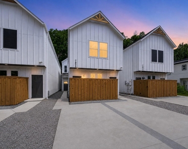 7826 Beckley Street - Photo Thumbnail 1