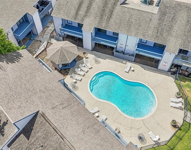 13155 Walden Road - Photo Thumbnail 13