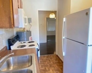 4305 Bell Street - Photo Thumbnail 4