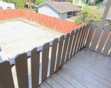 4305 Bell Street - Photo Thumbnail 9