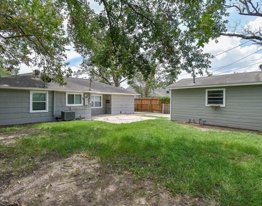 7406 Schiller Street - Photo Thumbnail 29