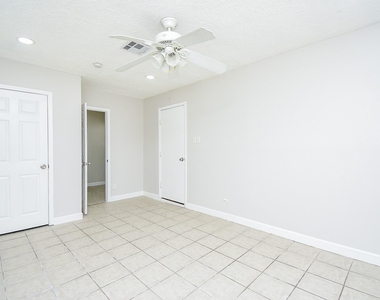 7406 Schiller Street - Photo Thumbnail 13