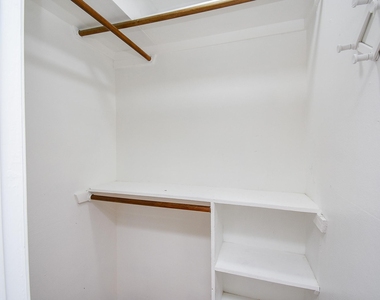 7406 Schiller Street - Photo Thumbnail 25