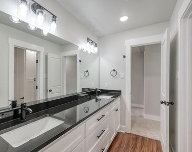 116 Sun City Lane - Photo Thumbnail 23