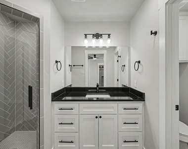 116 Sun City Lane - Photo Thumbnail 16