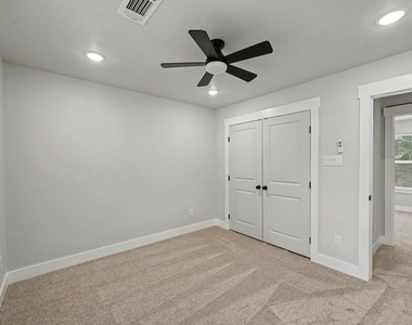 116 Sun City Lane - Photo Thumbnail 30