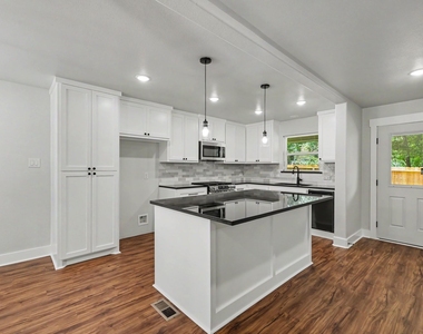 116 Sun City Lane - Photo Thumbnail 8