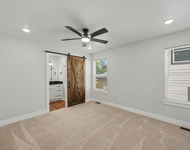 116 Sun City Lane - Photo Thumbnail 14
