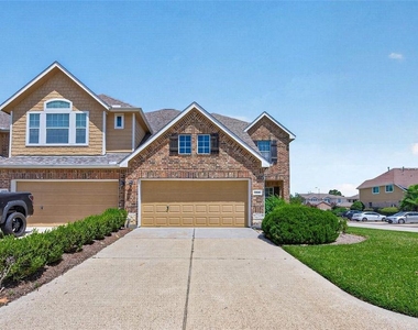8506 Sunset Loch Drive - Photo Thumbnail 32