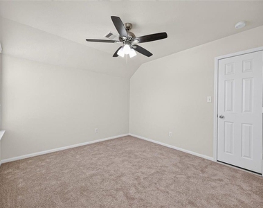 8506 Sunset Loch Drive - Photo Thumbnail 6