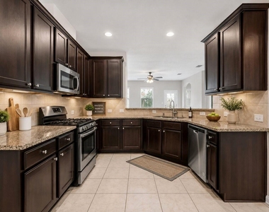8506 Sunset Loch Drive - Photo Thumbnail 15