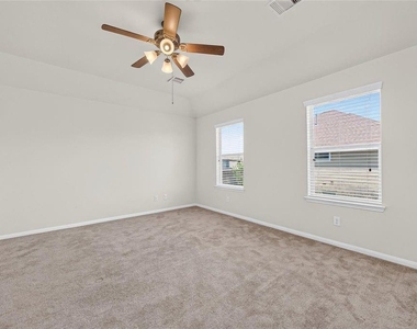 8506 Sunset Loch Drive - Photo Thumbnail 18