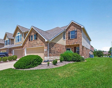 8506 Sunset Loch Drive - Photo Thumbnail 36
