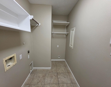 20743 Oakhurst Meadows Drive - Photo Thumbnail 27