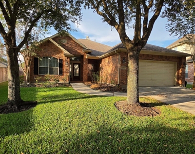 20743 Oakhurst Meadows Drive - Photo Thumbnail 3