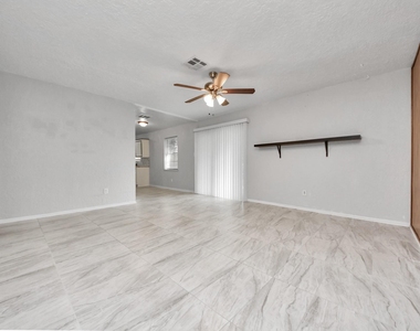 4830 Ridgestone Street - Photo Thumbnail 6