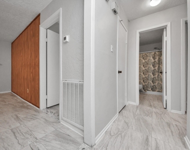 4830 Ridgestone Street - Photo Thumbnail 28