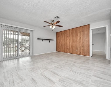4830 Ridgestone Street - Photo Thumbnail 3