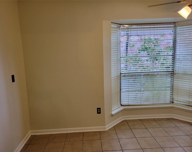 12507 Bexley Drive Drive - Photo Thumbnail 14