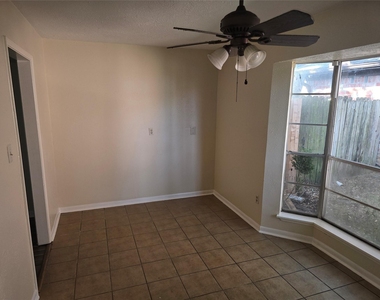 12507 Bexley Drive Drive - Photo Thumbnail 17