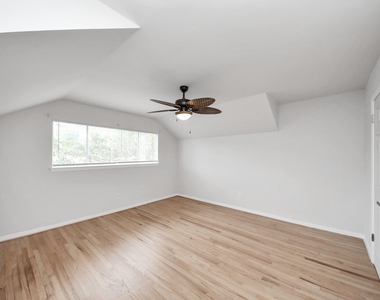 734 Dell Dale Street - Photo Thumbnail 7