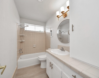 734 Dell Dale Street - Photo Thumbnail 8