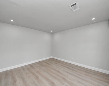 734 Dell Dale Street - Photo Thumbnail 2