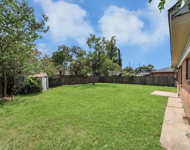 734 Dell Dale Street - Photo Thumbnail 20