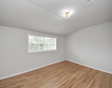 734 Dell Dale Street - Photo Thumbnail 5